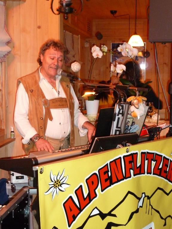 Gasthof Derby Hotel Zweisimmen Esterno foto